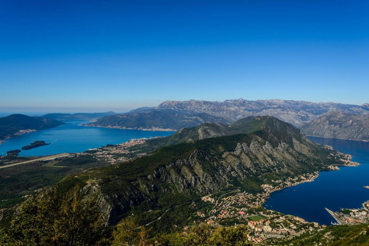 Apartments Vujicic Tivat Kültér fotó