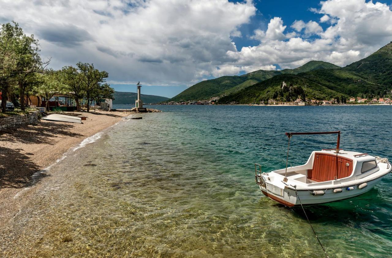 Apartments Vujicic Tivat Kültér fotó